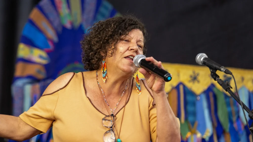 Sarau Romaria Poética celebra a cultura periférica no Sesc Ceilândia com programação diversa Sarau Romaria Poética celebra a cultura periférica no Sesc Ceilândia com programação diversa