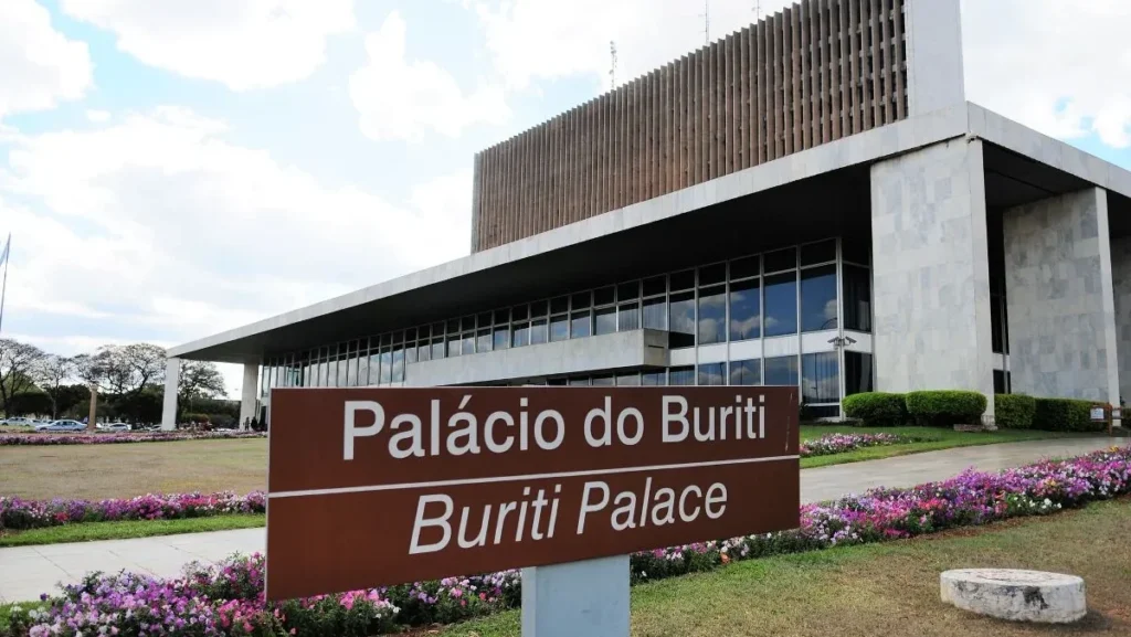 TRE-DF rejeita três candidaturas ao governo do Distrito Federal em decisão antecipada