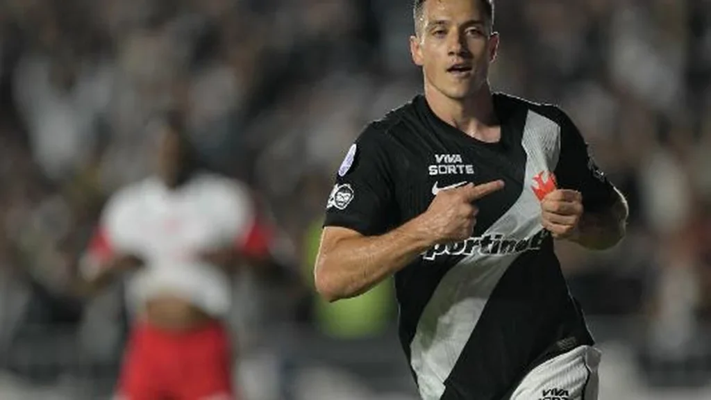 Vasco garante vaga nas semifinais da Sul-Americana após 15 anos com vitória sobre Santa Fe Vasco garante vaga nas semifinais da Sul-Americana após 15 anos com vitória sobre Santa Fe