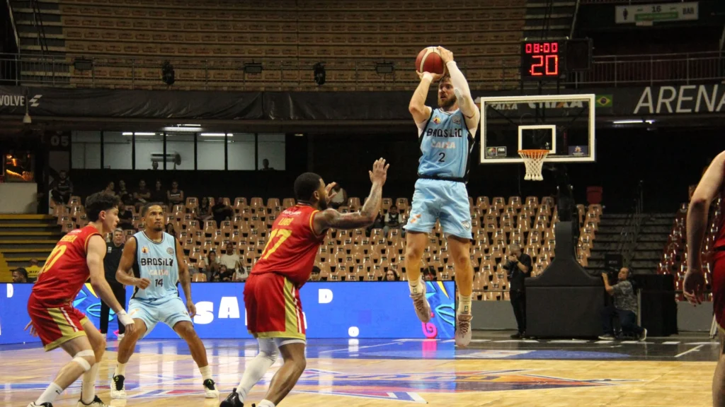 Brasília Basquete avança às quartas da Liga Sulamericana com vitória apertada sobre Leones(CHI)