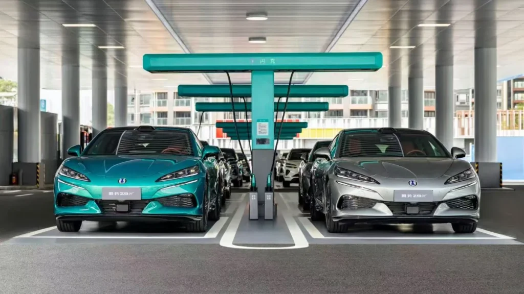 Denza Brasília lança Z9 GT e revoluciona recarga elétrica com tecnologia ultrarrápida Denza Brasília lança Z9 GT e revoluciona recarga elétrica com tecnologia ultrarrápida