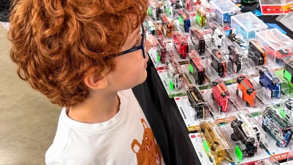 Encontro de Miniaturas e Cultura Automotiva no Venâncio Shopping Encontro de Miniaturas e Cultura Automotiva no Venâncio Shopping