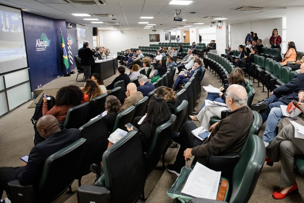 Alesp Discute Reorganização da Política de Assistência Social em Audiência Pública Imagem do artigo