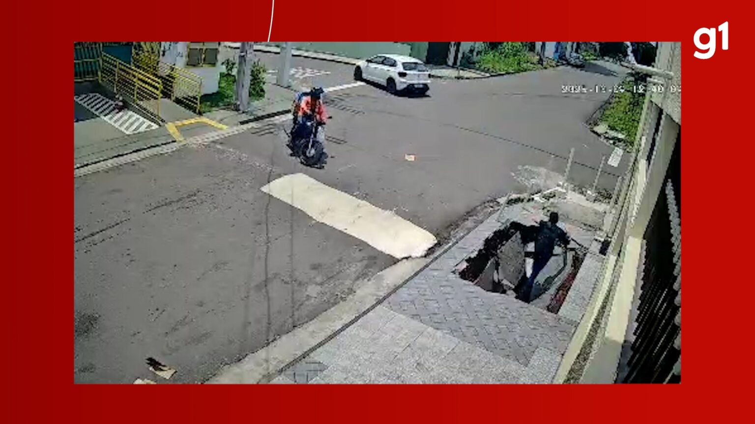 Calçada Cede em Manaus e Homem Afunda em Buraco; Vídeo Viraliza Imagem do artigo