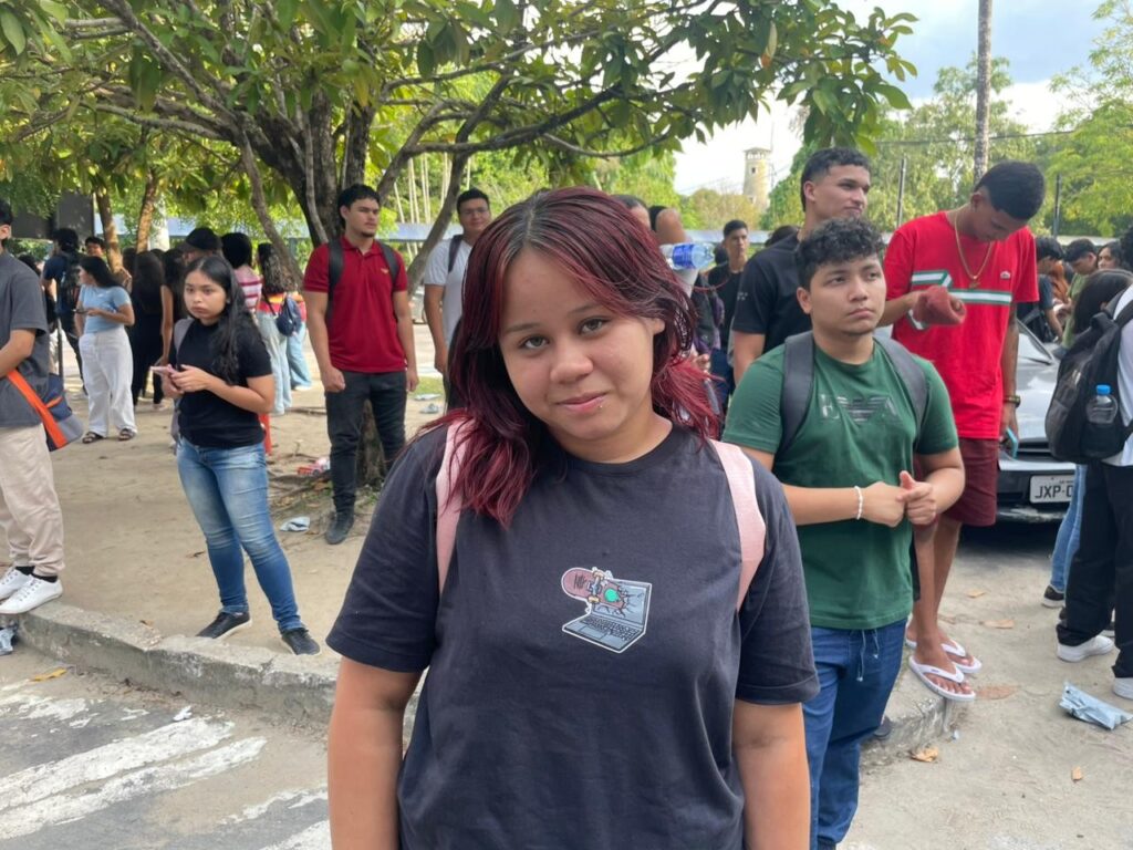 Candidata do Enem em Manaus Relata Estranheza com Sala Quase Vazias no Segundo Dia de Provas Imagem do artigo