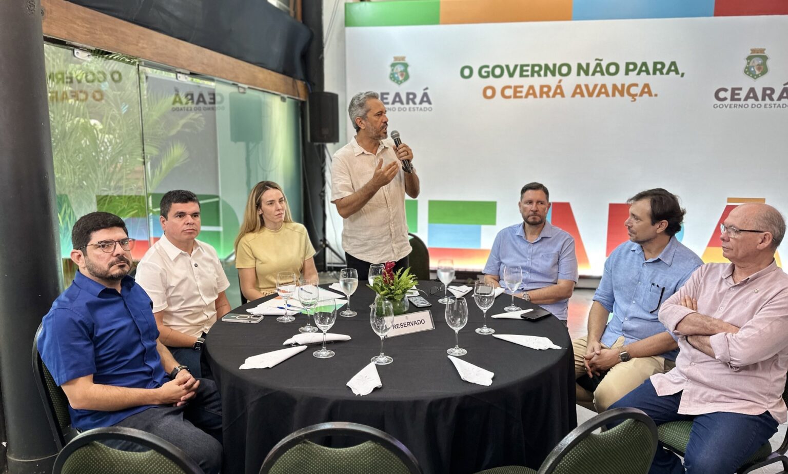 Análise de Elmano: Balanço do Ano e Preparativos para 2026 no Ceará Análise de Elmano: Balanço do Ano e Preparativos para 2026 no Ceará