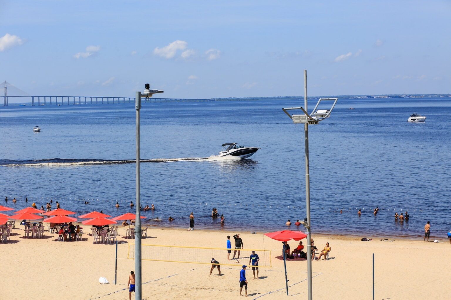 Feriados Prolongados no Amazonas em 2026: Oportunidades para Comércio e Turismo Feriados Prolongados no Amazonas em 2026: Oportunidades para Comércio e Turismo