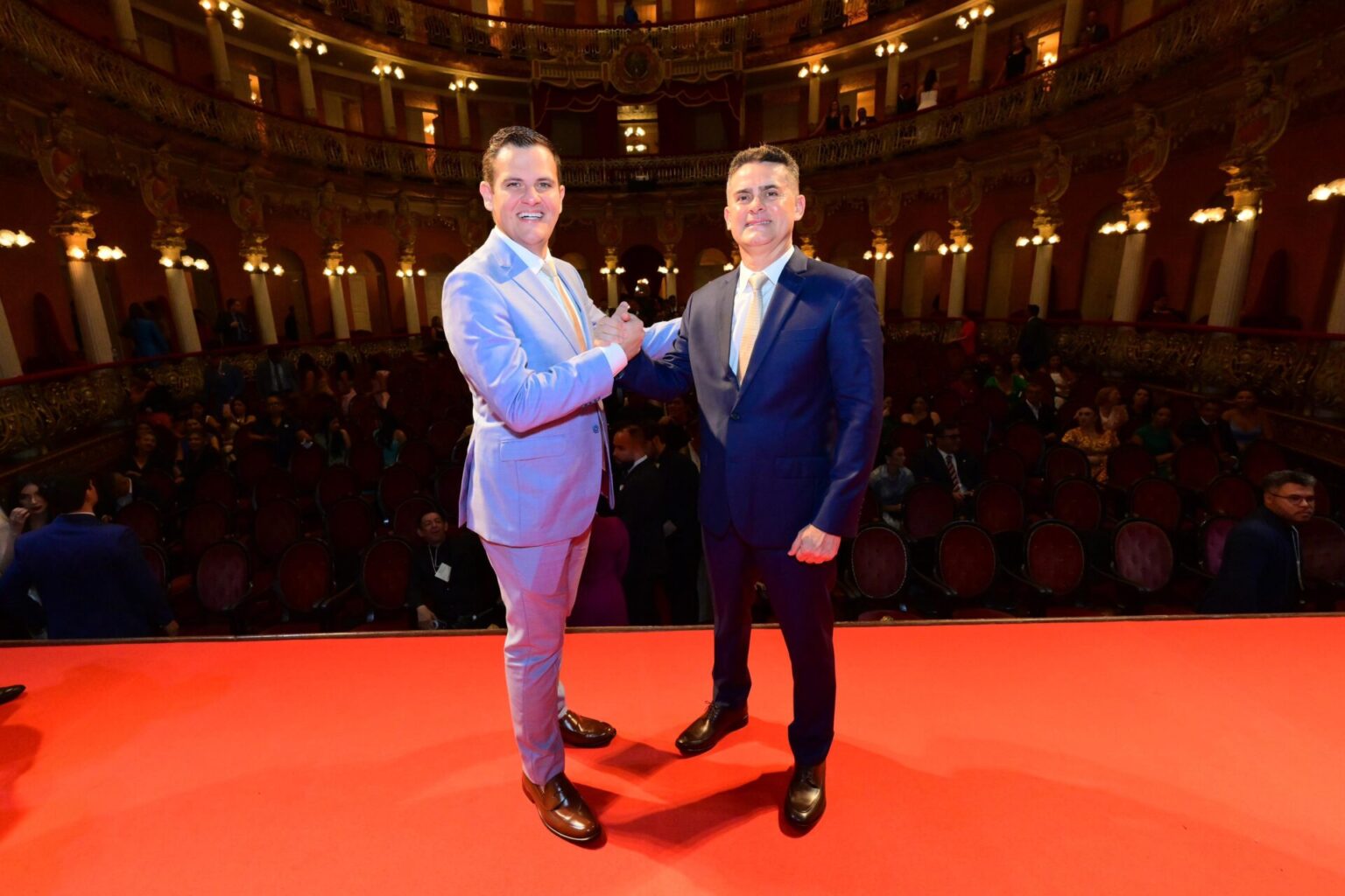 David Almeida e Renato Júnior Lançam Estratégia para Combater Fake News em Manaus Imagem do artigo