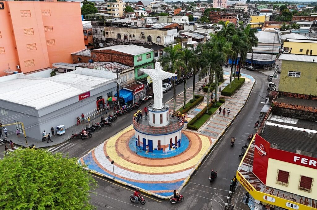 Prefeitura de Coari Anuncia Gastos Milionários com Shows de Réveillon Prefeitura de Coari Anuncia Gastos Milionários com Shows de Réveillon