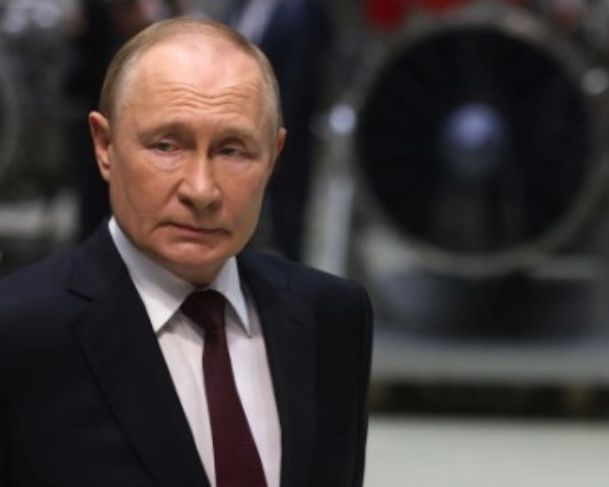 Putin Atribui Ataque com Drones à Ucrânia e Pode Mudar Posição sobre Acordo de Paz Putin Atribui Ataque com Drones à Ucrânia e Pode Mudar Posição sobre Acordo de Paz