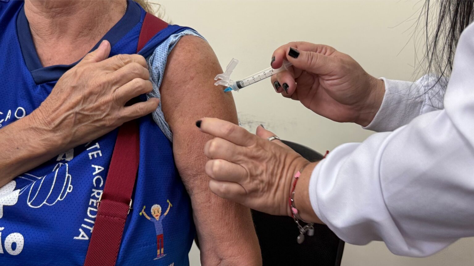 Baixa Adesão à Vacina da Gripe em Manaus: Menos de 30% do Público Prioritário Imunizado Baixa Adesão à Vacina da Gripe em Manaus: Menos de 30% do Público Prioritário Imunizado