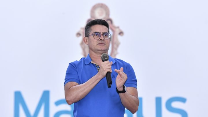 David Almeida Adota Postura Desafiadora em Resposta a Ataques David Almeida Adota Postura Desafiadora em Resposta a Ataques