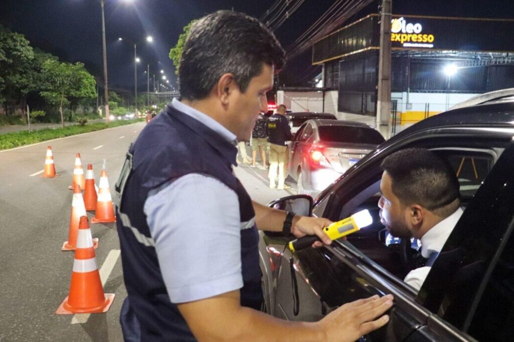 Detran-AM Registra 402 Infrações Durante o Réveillon: Segurança em Foco