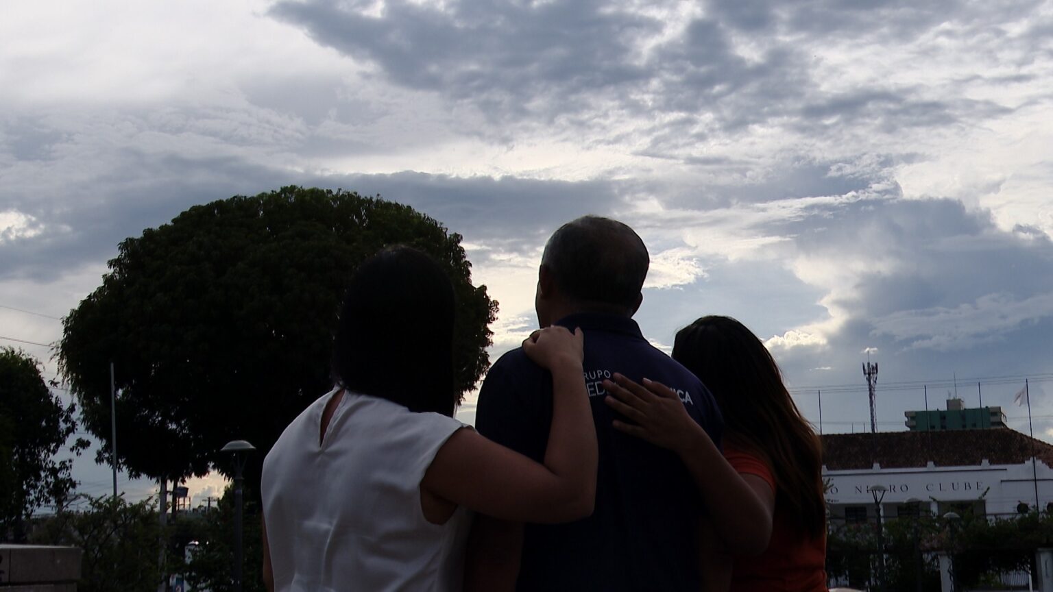 Dia da Saudade: Reflexões e Memórias no Coração do Amazonas Dia da Saudade: Reflexões e Memórias no Coração do Amazonas