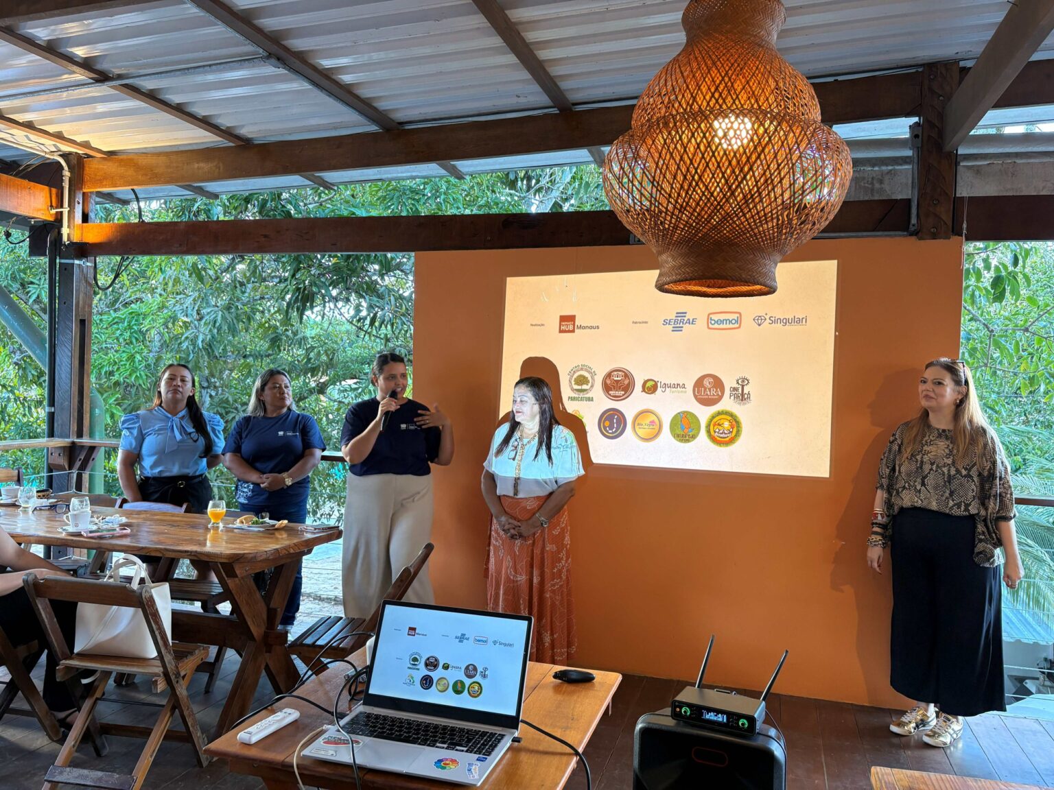 Empresas se Alinham ao Impact Hub para Fortalecer o Turismo na Encantadora Vila de Paricatuba Empresas se Alinham ao Impact Hub para Fortalecer o Turismo na Encantadora Vila de Paricatuba