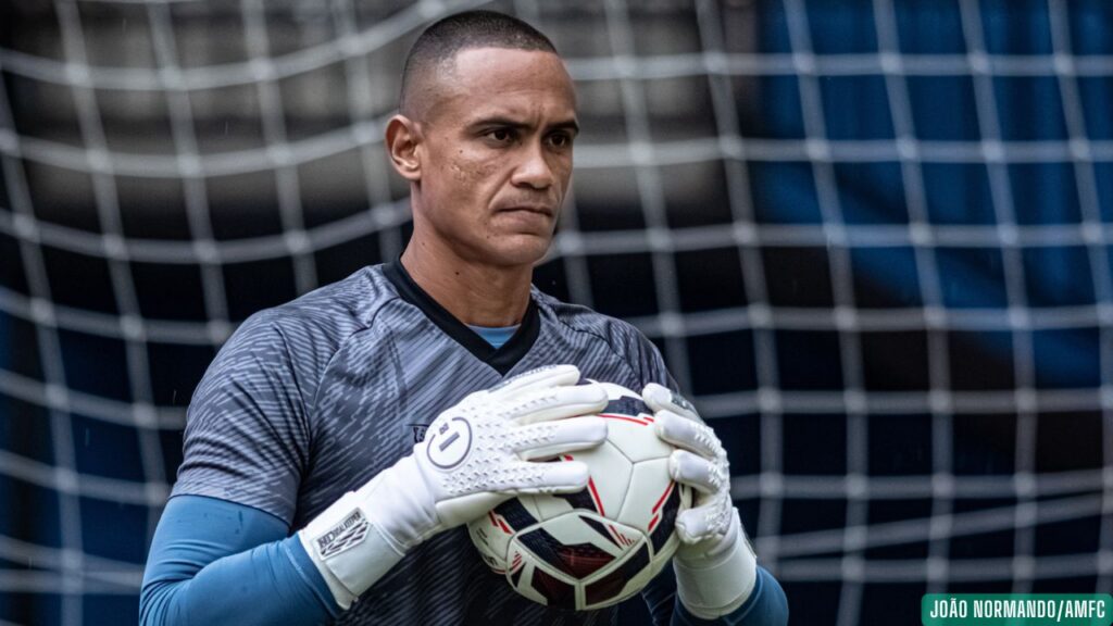 Goleiro Renan Retorna ao Amazonas Após Negociação Frustrada com o Avaí Goleiro Renan Retorna ao Amazonas Após Negociação Frustrada com o Avaí