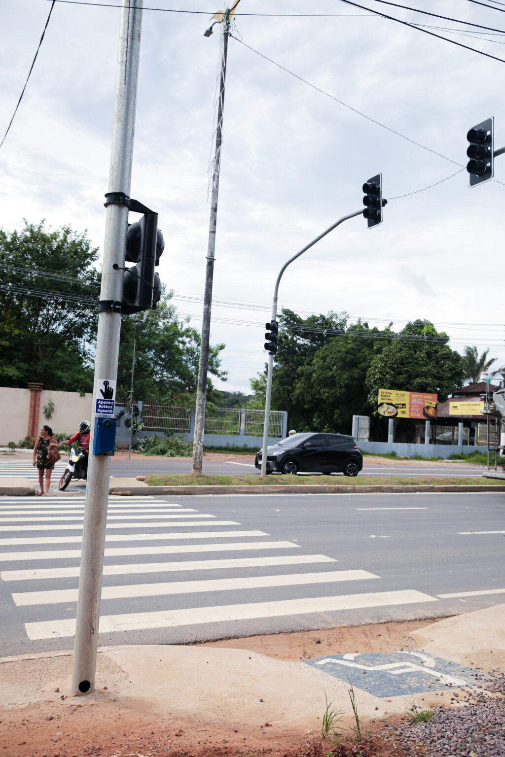 Manaus Inaugura Semáforo para Pedestres na Avenida do Turismo | Segurança em Primeiro Lugar Manaus Inaugura Semáforo para Pedestres na Avenida do Turismo | Segurança em Primeiro Lugar