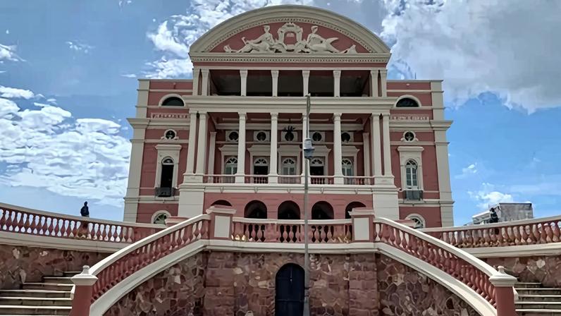 Manaus: Natureza e Gastronomia em Alta – Tendências Turísticas para 2026 Manaus: Natureza e Gastronomia em Alta – Tendências Turísticas para 2026