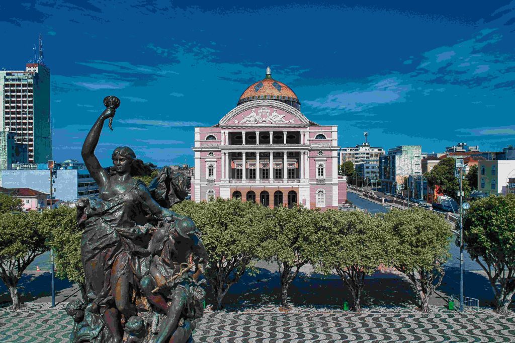 Nova Lei Estadual Revoluciona o Turismo no Amazonas: Um Marco Histórico Nova Lei Estadual Revoluciona o Turismo no Amazonas: Um Marco Histórico