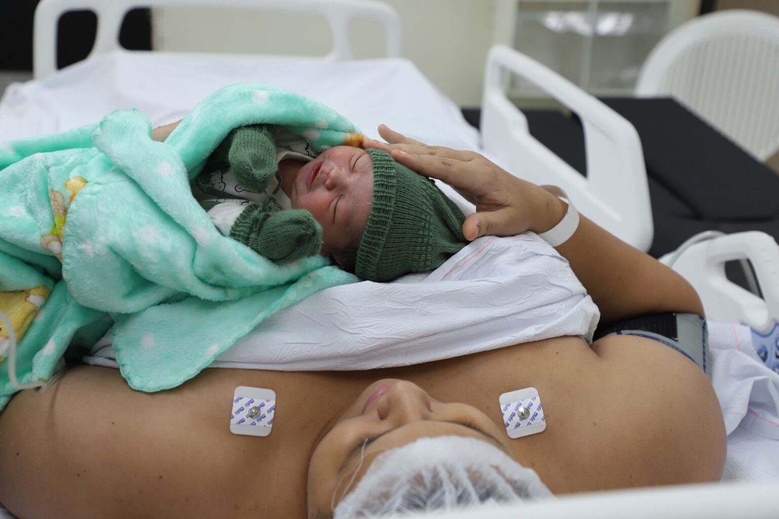 Primeiro Bebê de 2026 Nasce no Amazonas: Pedro Henrique Chega ao Mundo Primeiro Bebê de 2026 Nasce no Amazonas: Pedro Henrique Chega ao Mundo