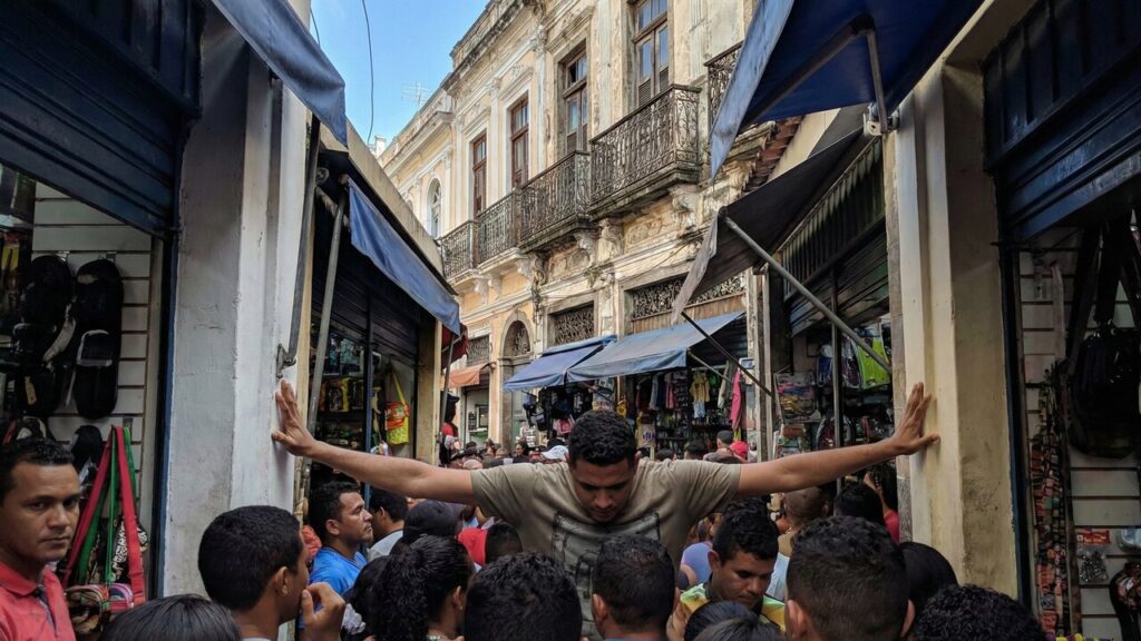 Rua Marechal Deodoro: O Coração do Comércio Popular de Manaus e sua História Fascinante Rua Marechal Deodoro: O Coração do Comércio Popular de Manaus e sua História Fascinante