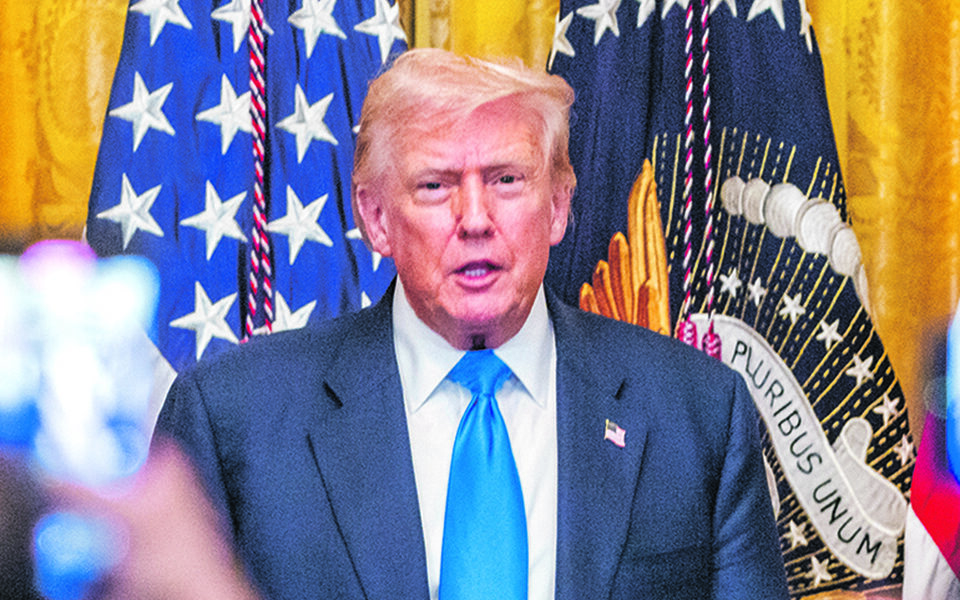 Trump Implementa Tarifas de 25% Sobre Países que Negociam com o Irã Trump Implementa Tarifas de 25% Sobre Países que Negociam com o Irã