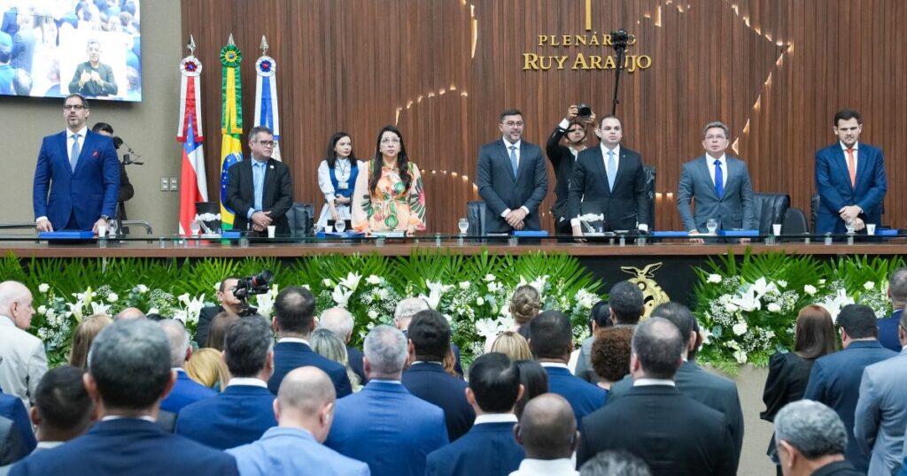 Abertura dos Trabalhos Legislativos em Manaus: Câmara Municipal Marca Presença Abertura dos Trabalhos Legislativos em Manaus: Câmara Municipal Marca Presença