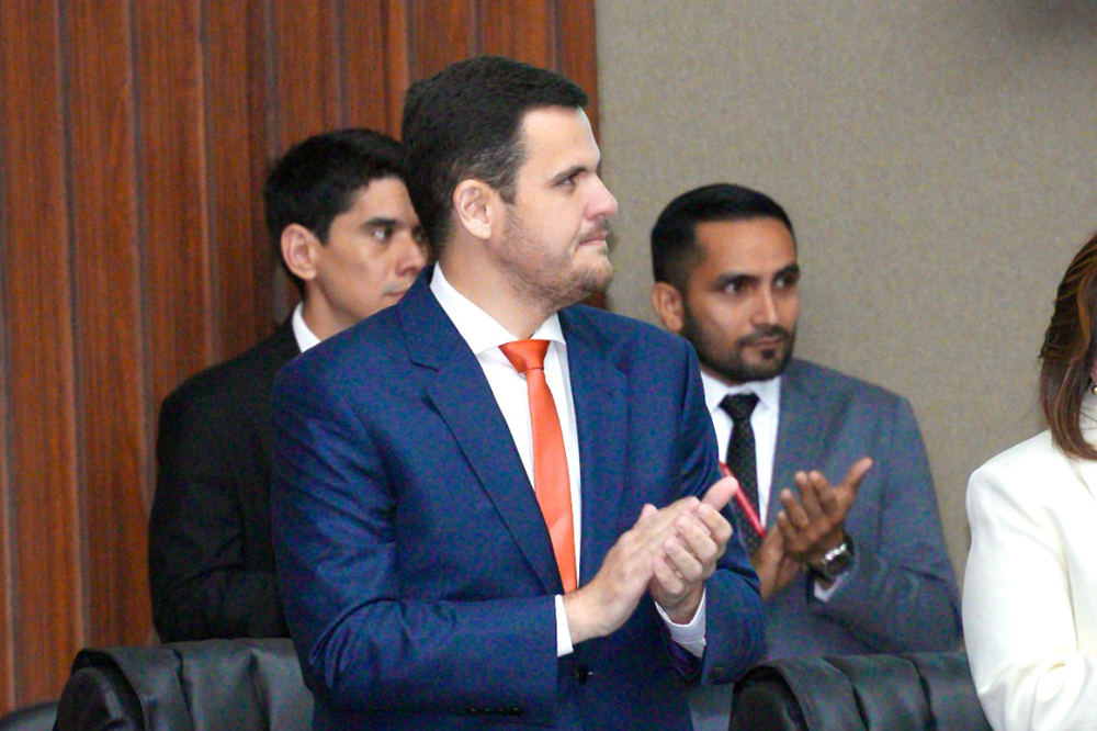 Abertura dos Trabalhos Legislativos: Prefeito de Manaus em Exercício Marca Presença Abertura dos Trabalhos Legislativos: Prefeito de Manaus em Exercício Marca Presença