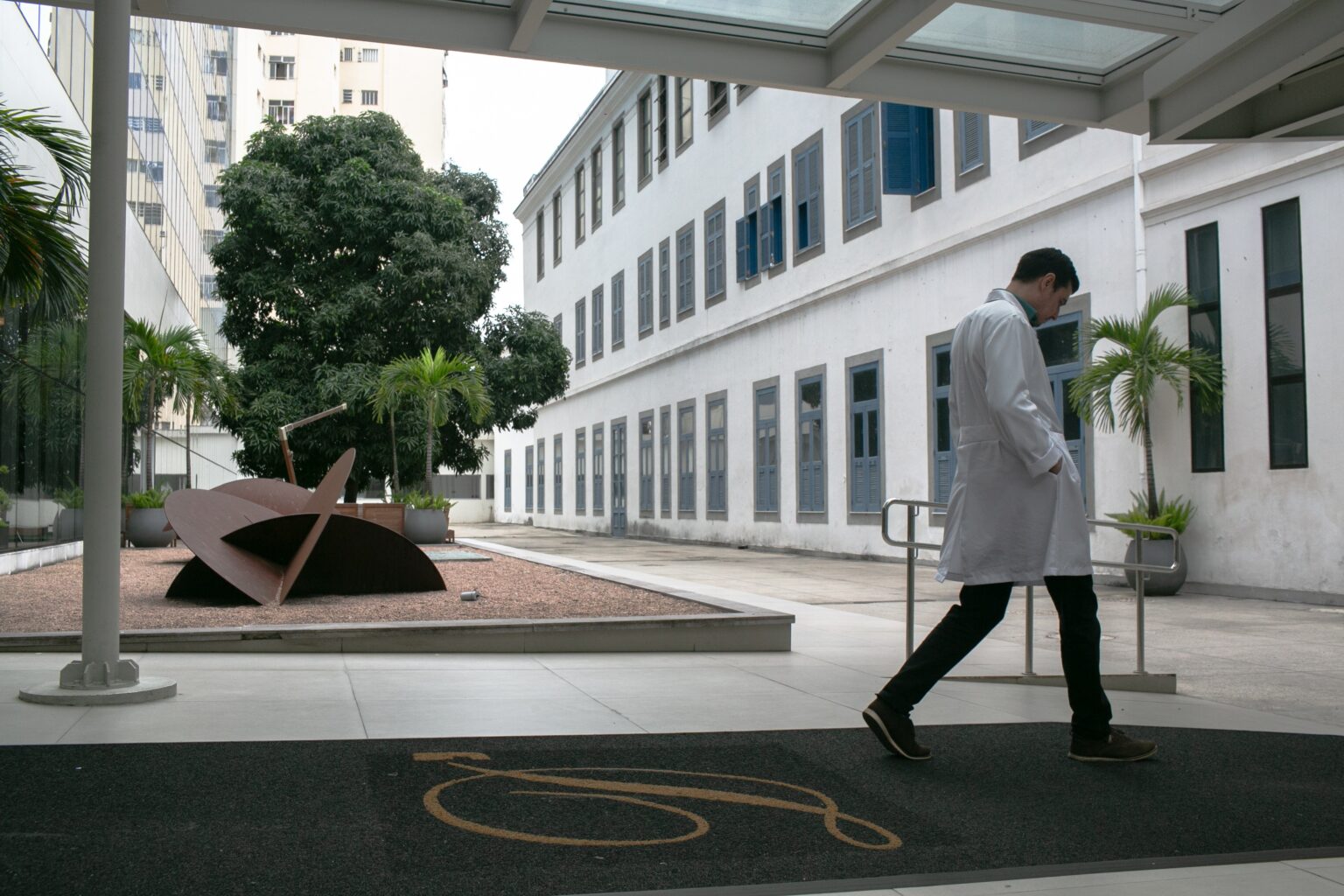 Empresas Reduzem Custos com Planos de Saúde: Rateio e Coparticipação em Alta Empresas Reduzem Custos com Planos de Saúde: Rateio e Coparticipação em Alta