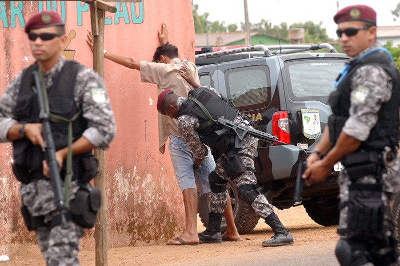 Estudo Revela que Segurança com Base em Força Policial é Ineficaz no Brasil Estudo Revela que Segurança com Base em Força Policial é Ineficaz no Brasil