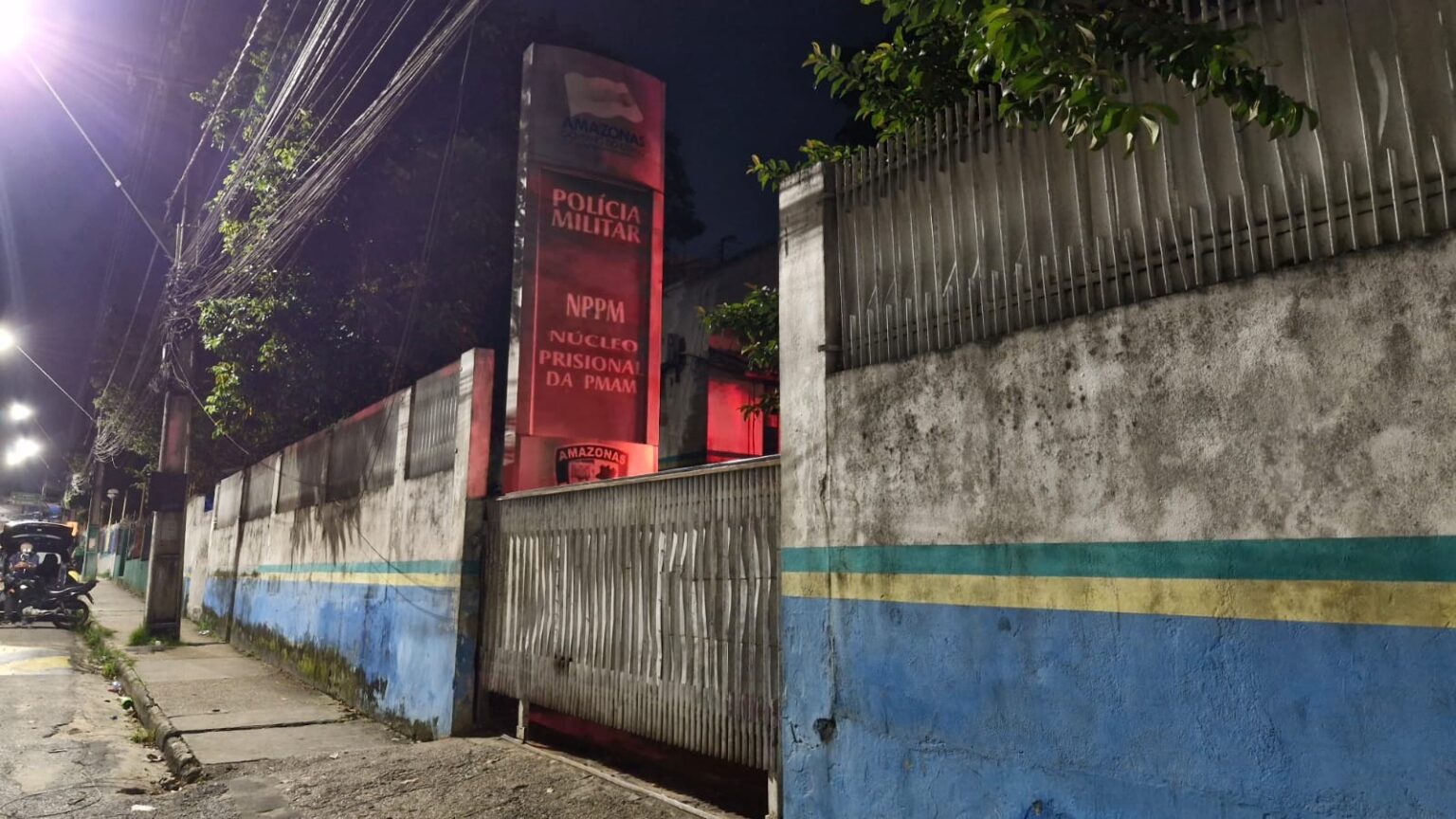 Mais de 20 Policiais Militares em Manaus Deixam Presídio Sem Autorização e Geram Confusão
