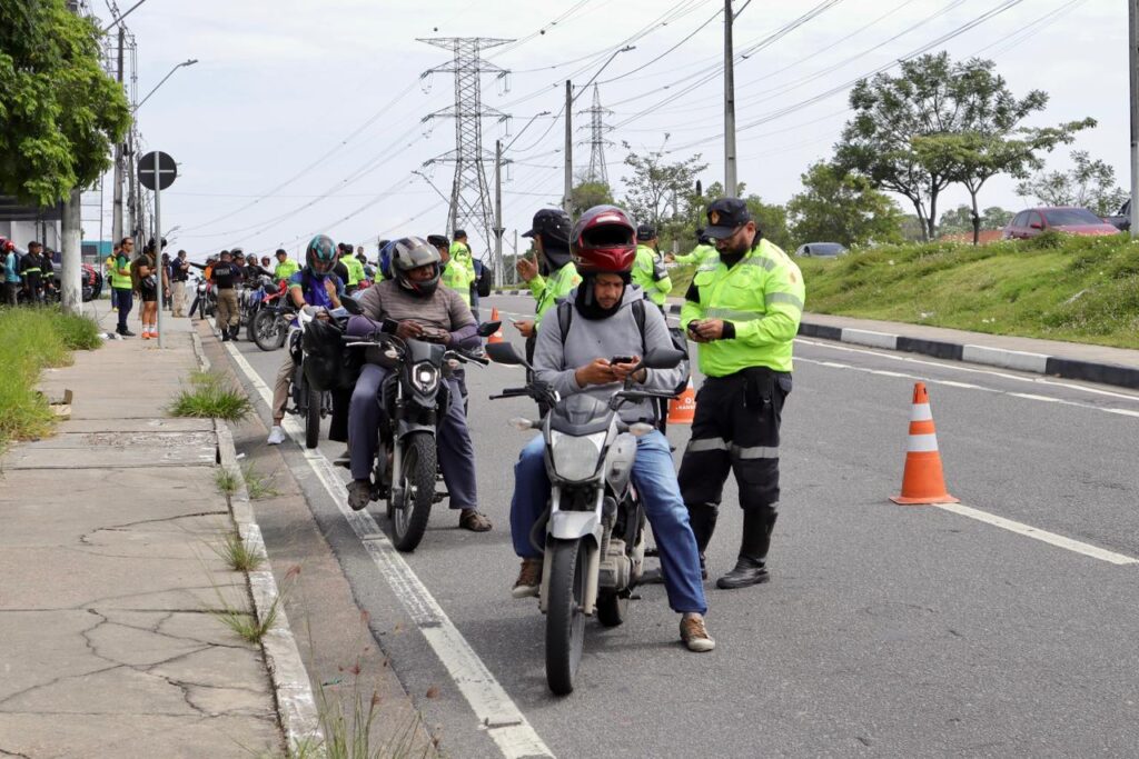 Operação ‘Cavalo de Aço’ Remove 25 Motocicletas Irregulares das Ruas de Manaus