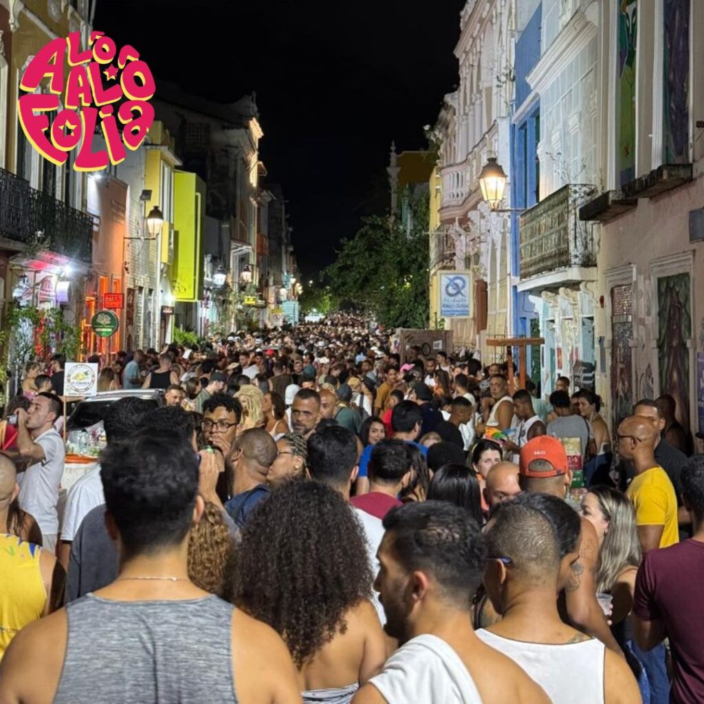 Santo Antônio Além do Carmo: Desfile de Blocos Agita o Pré-Carnaval em Salvador Santo Antônio Além do Carmo: Desfile de Blocos Agita o Pré-Carnaval em Salvador