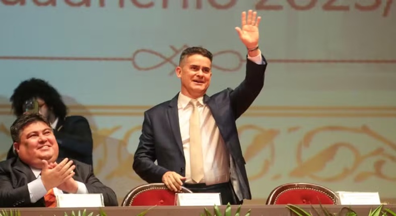 Última Mensagem Anual de David Almeida à Câmara: Um Marco Político em Manaus Última Mensagem Anual de David Almeida à Câmara: Um Marco Político em Manaus