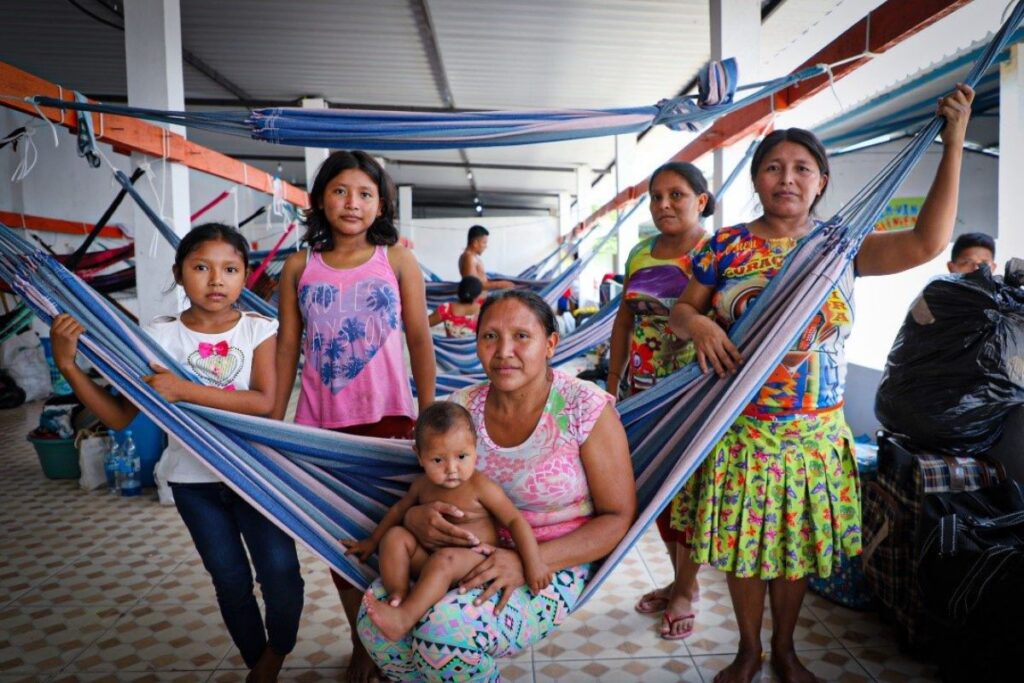 Warao em Manaus: Uma Década de Crise Humanitária e Emergência Social Warao em Manaus: Uma Década de Crise Humanitária e Emergência Social