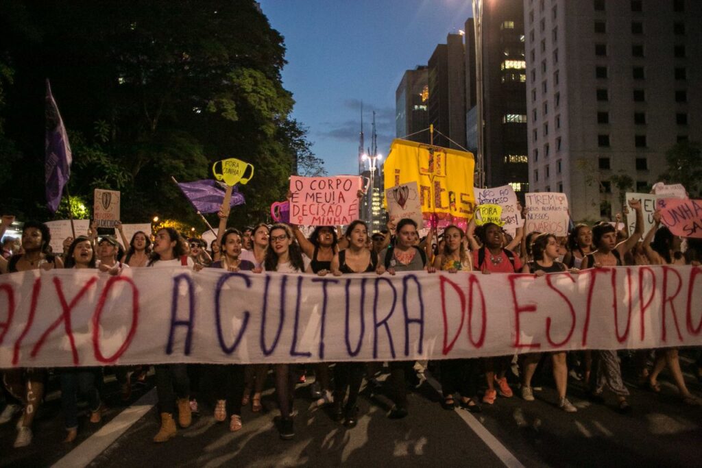 Atos do 8M Reunem Milhares no Combate à Violência e Misoginia pelo Mundo