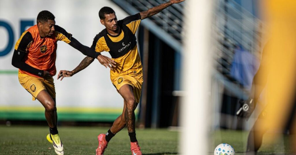 Copa do Brasil: Amazonas FC Enfrenta Figueirense em Grande Confronto na Arena Copa do Brasil: Amazonas FC Enfrenta Figueirense em Grande Confronto na Arena