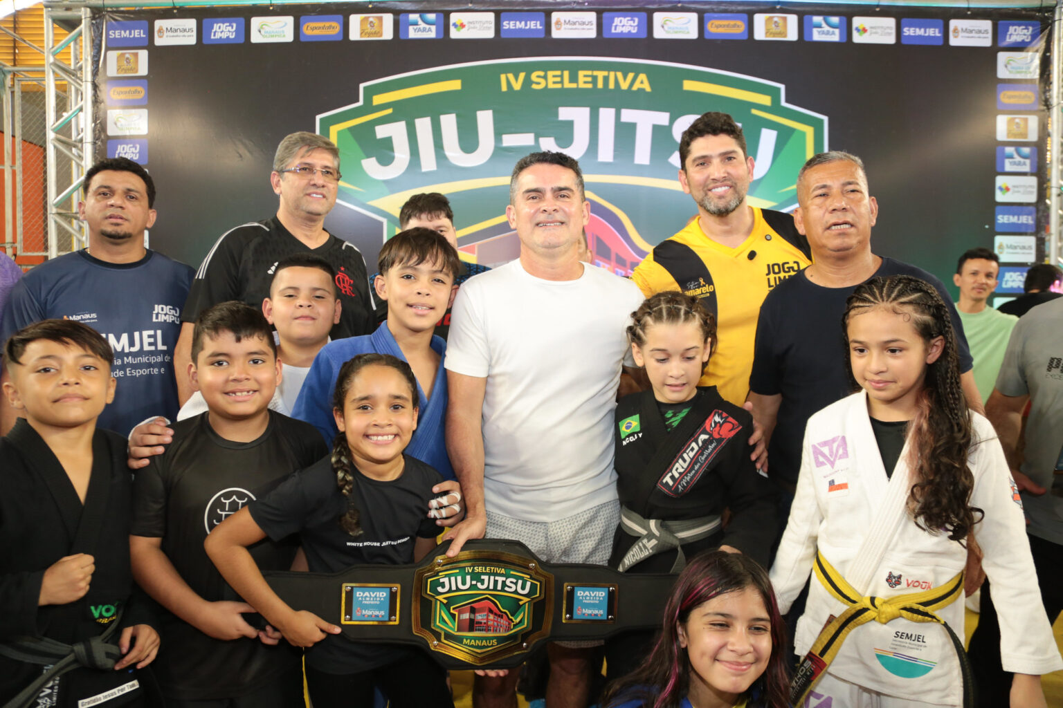 David Almeida Celebra Grande Participação na 4ª Seletiva Manaus de Jiu-Jitsu e Oferece Apoio aos Cam
