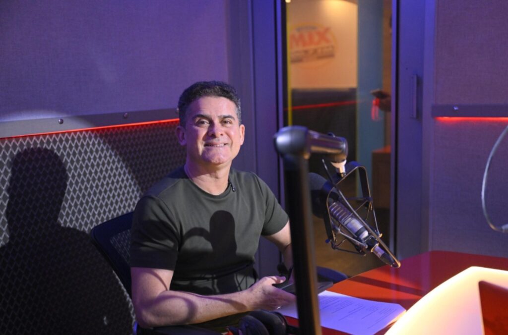 David Almeida Lança Programa de Rádio para Conectar Capital e Interior do Amazonas David Almeida Lança Programa de Rádio para Conectar Capital e Interior do Amazonas