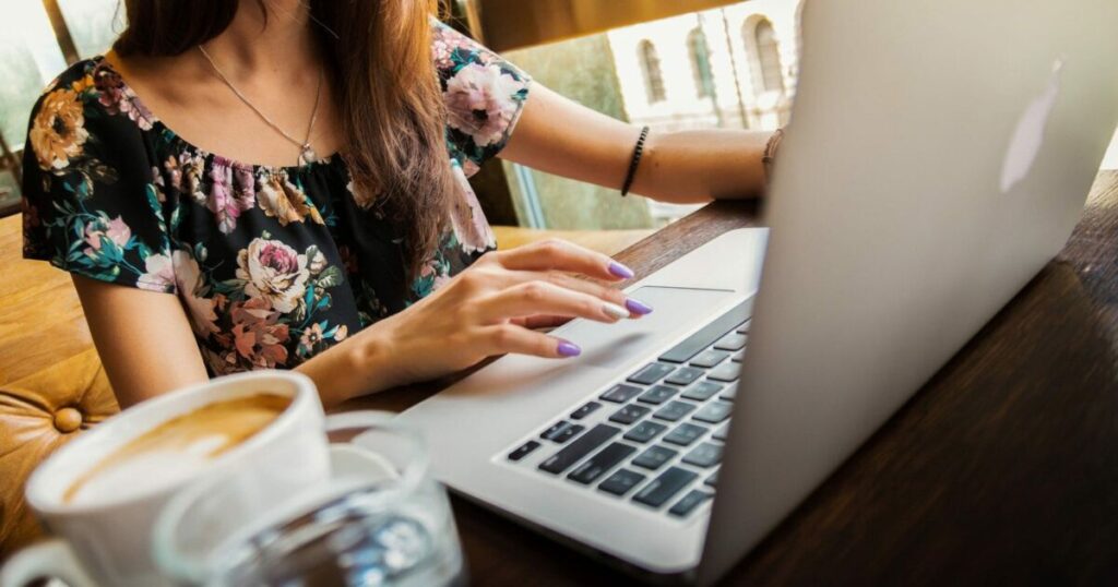 Empreendedorismo Feminino: Redes Sociais como Vitrines de Negócios em Ascensão