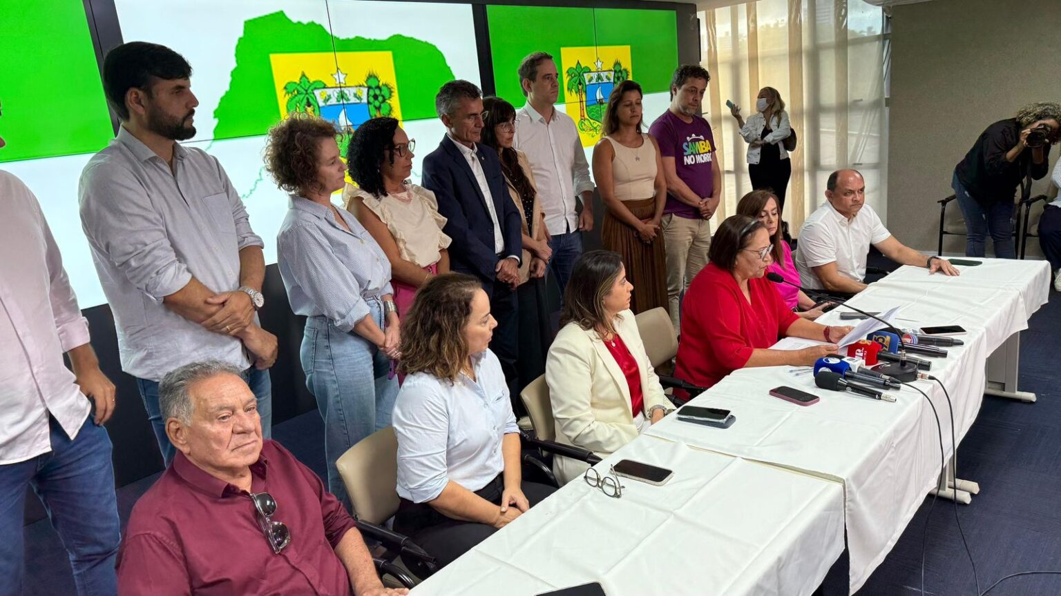 Fátima Bezerra Desiste de Disputa ao Senado e Foca no Mandato até 2026