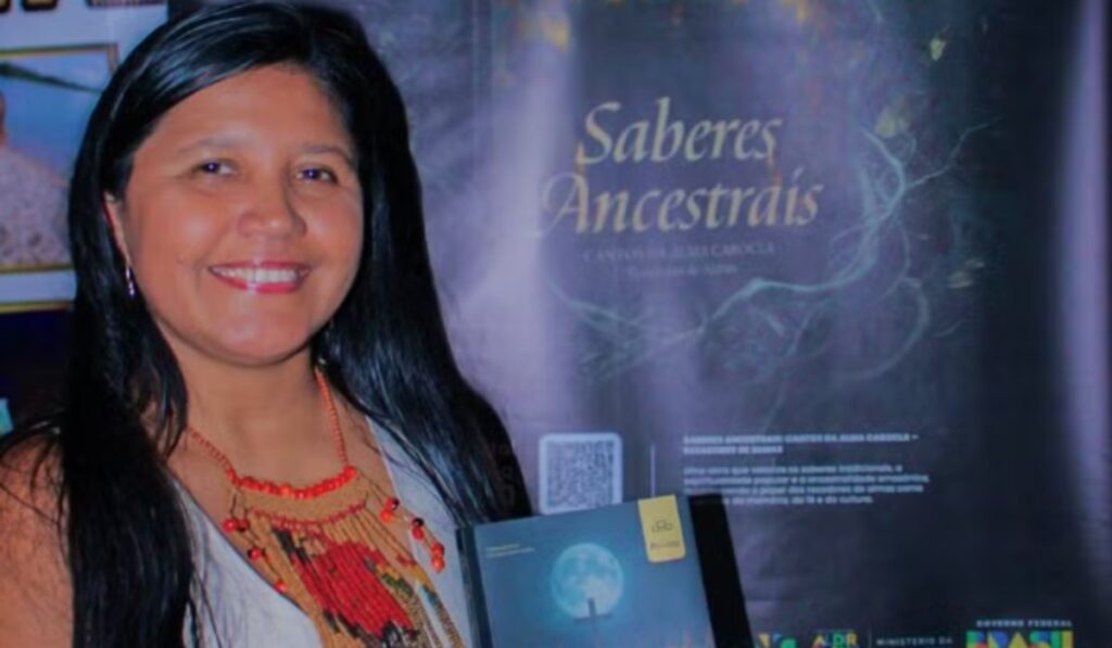 Lançamento do Livro sobre Espiritualidade Amazônica em Manaus Lançamento do Livro sobre Espiritualidade Amazônica em Manaus