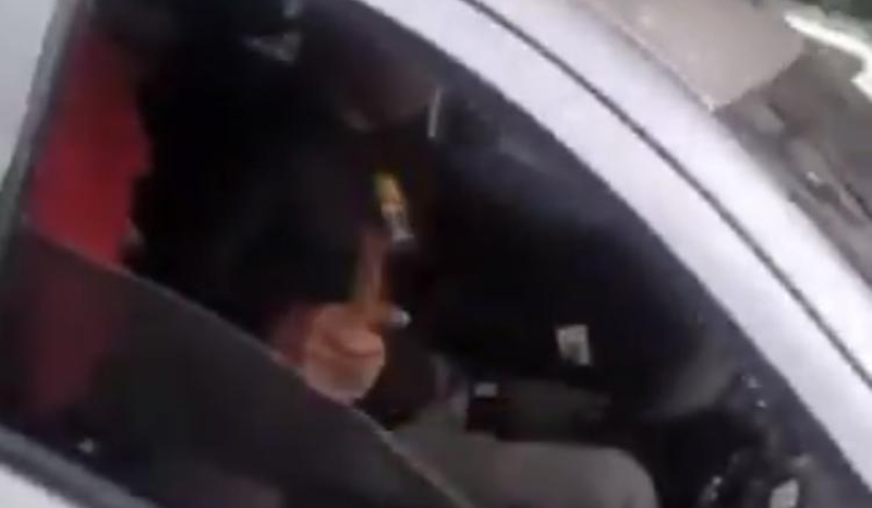 Motorista de Empresa de Telecomunicações é Demitido Após Impedir Passagem de Ambulância em Manaus Motorista de Empresa de Telecomunicações é Demitido Após Impedir Passagem de Ambulância em Manaus