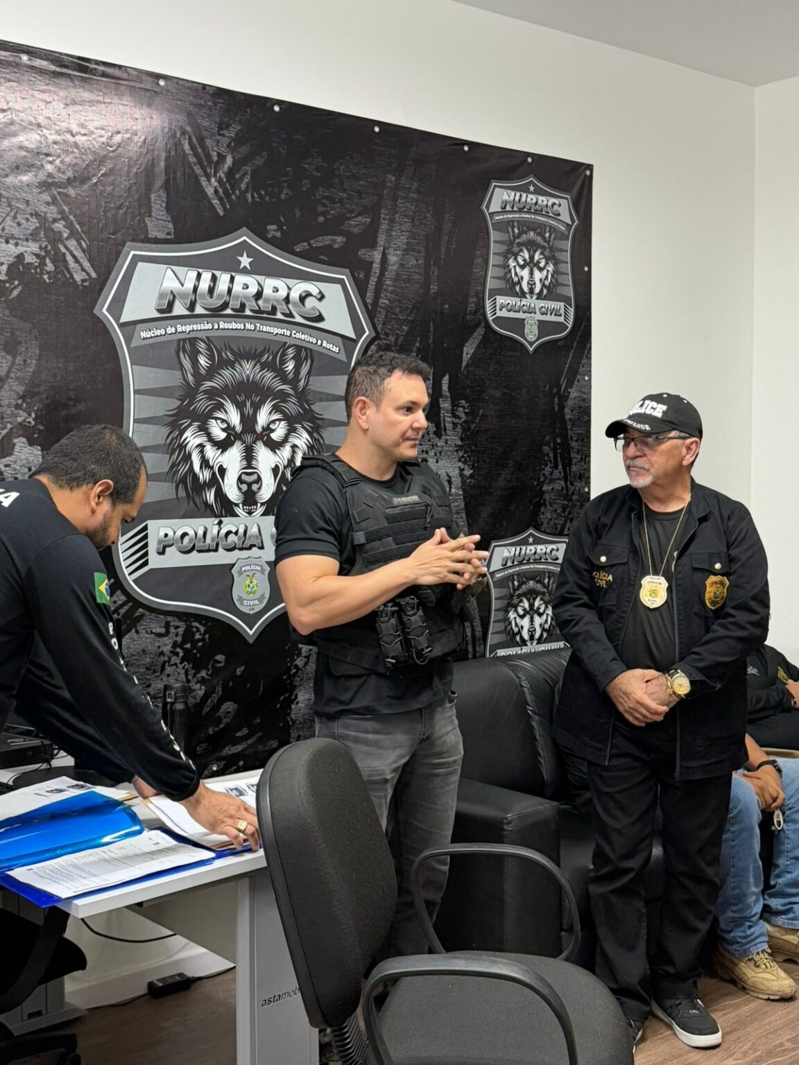 Operação Meia Verdade: Polícia Civil do Amazonas Prende Suspeitos de Fraude em Cartões de Meia-Passagem Operação Meia Verdade: Polícia Civil do Amazonas Prende Suspeitos de Fraude em Cartões de Meia-Passa