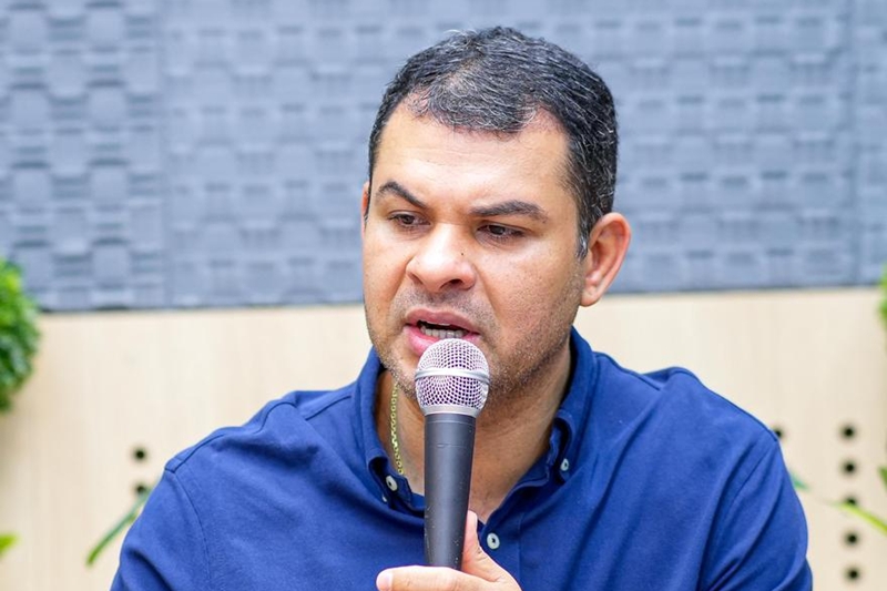Saullo Vianna Mantém Alianças com David Almeida e Omar Aziz em Projeção para 2026 Saullo Vianna Mantém Alianças com David Almeida e Omar Aziz em Projeção para 2026