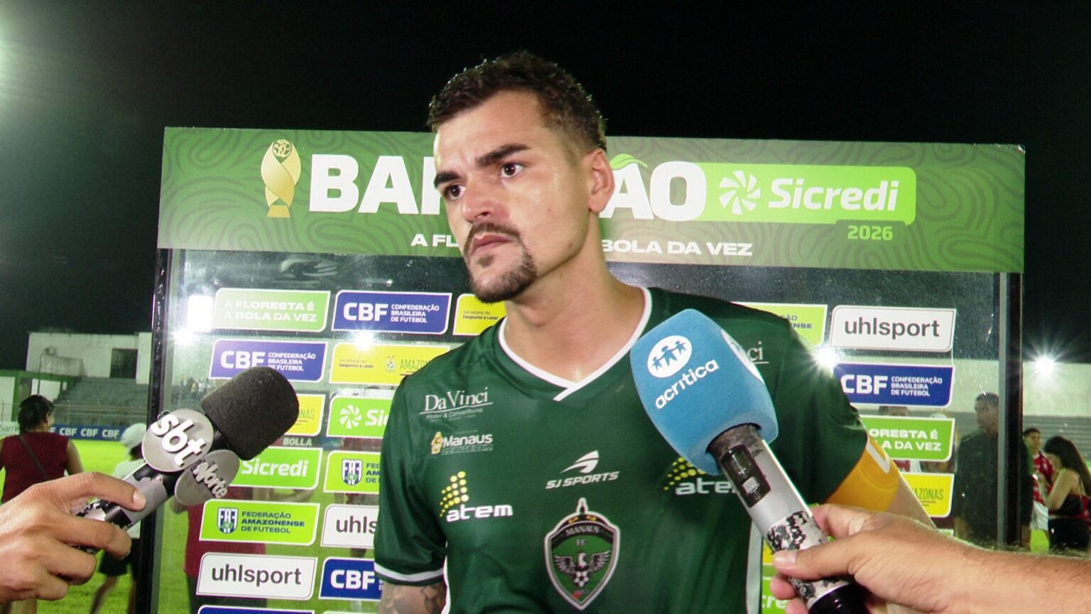 Zagueiro Gutierrez de Fora: Manaus se Prepara para a Série D do Brasileiro Zagueiro Gutierrez de Fora: Manaus se Prepara para a Série D do Brasileiro