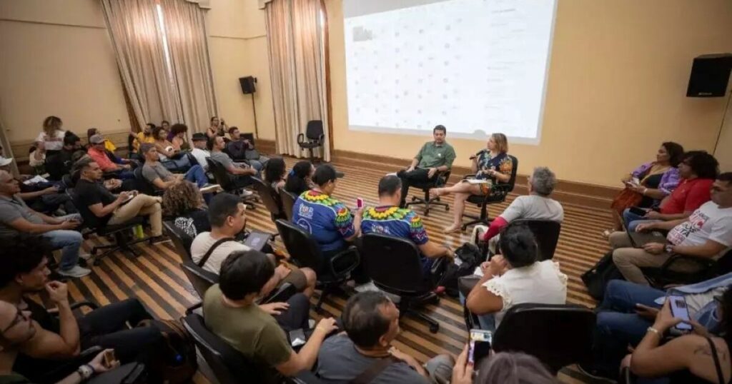 Amazonas Destina R$ 20,4 Milhões para Editais da Lei Aldir Blanc e Fortalece Cultura Amazonas Destina R$ 20,4 Milhões para Editais da Lei Aldir Blanc e Fortalece Cultura