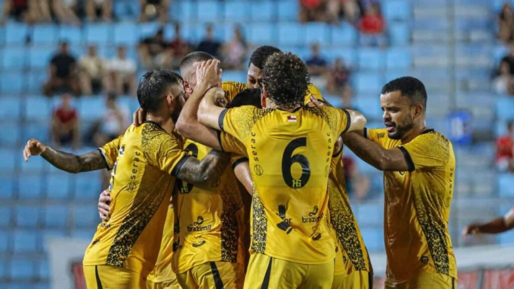 Amazonas x Maranhão: Acompanhe o Jogo AO VIVO e Descubra Onde Assistir (18/04) Amazonas x Maranhão: Acompanhe o Jogo AO VIVO e Descubra Onde Assistir (18/04)