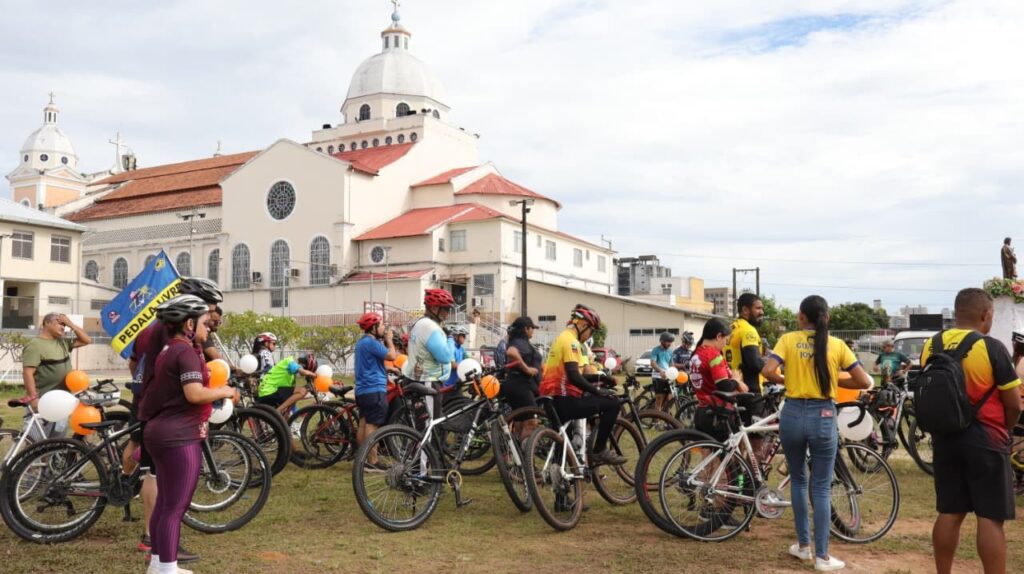 Ciclo Romaria de São José: Fiéis Pedalam pela Fé em Manaus Ciclo Romaria de São José: Fiéis Pedalam pela Fé em Manaus