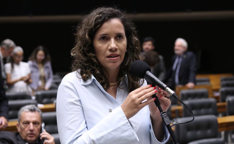 Comissão de Cultura Aprova Lei para Impulsionar Filmagens e Turismo de Telas no Brasil Comissão de Cultura Aprova Lei para Impulsionar Filmagens e Turismo de Telas no Brasil